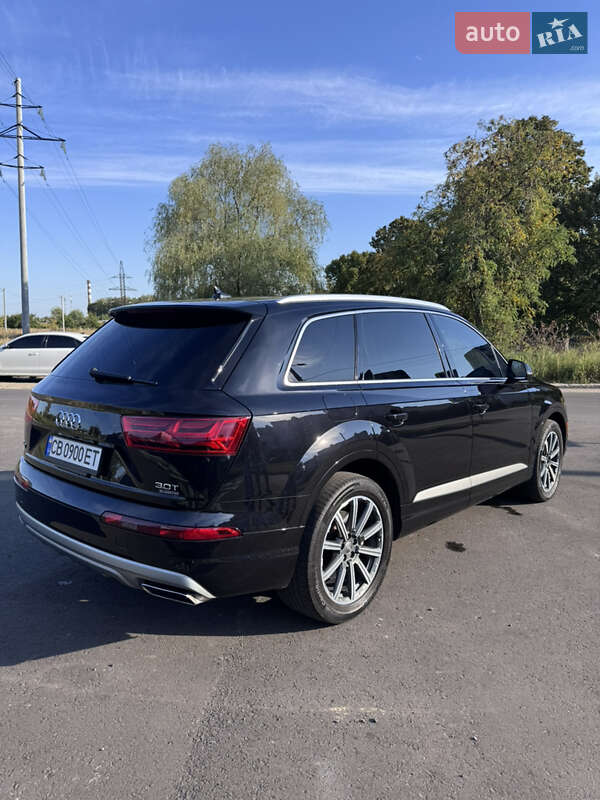 Внедорожник / Кроссовер Audi Q7 2017 в Чернигове