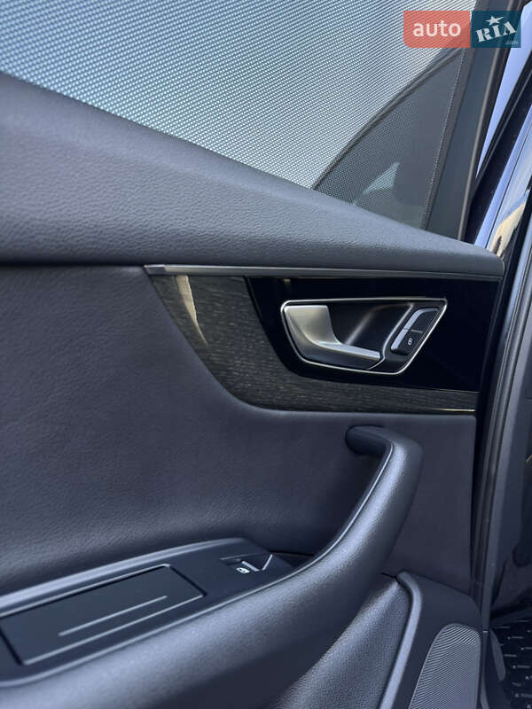 Внедорожник / Кроссовер Audi Q7 2017 в Чернигове