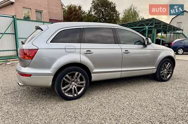 Внедорожник / Кроссовер Audi Q7 2006 в 