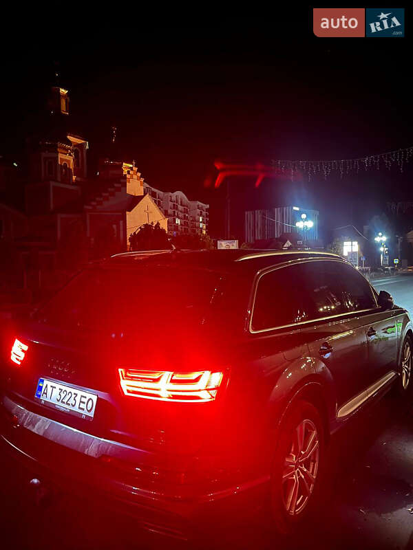 Позашляховик / Кросовер Audi Q7 2017 в Яремчі