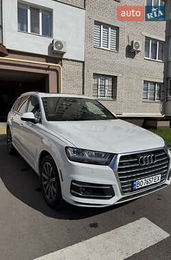 Позашляховик / Кросовер Audi Q7 2017 в 