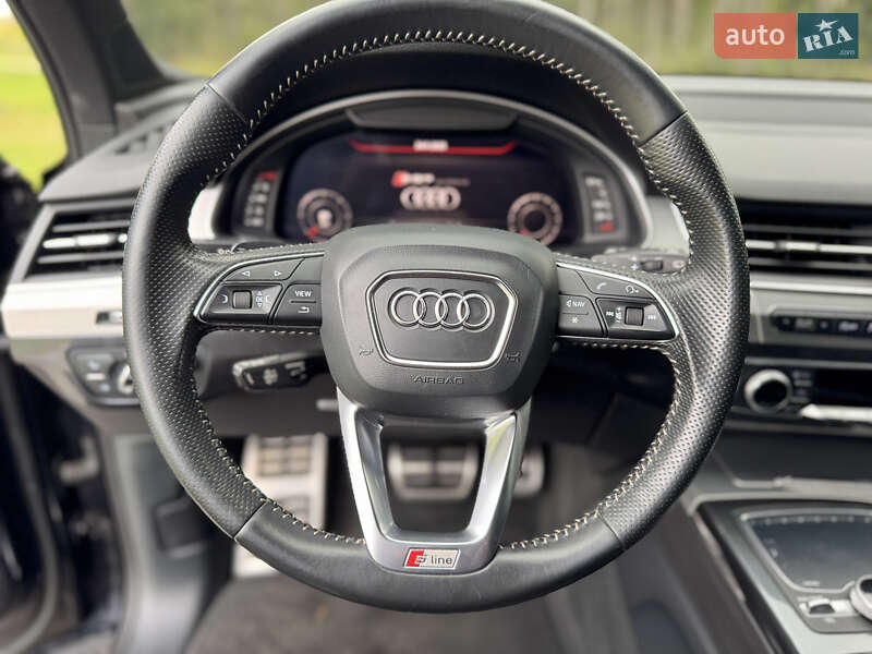Позашляховик / Кросовер Audi Q7 2017 в Житомирі