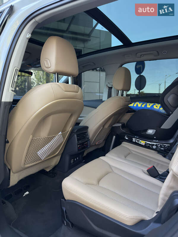 Позашляховик / Кросовер Audi Q7 2020 в Одесі