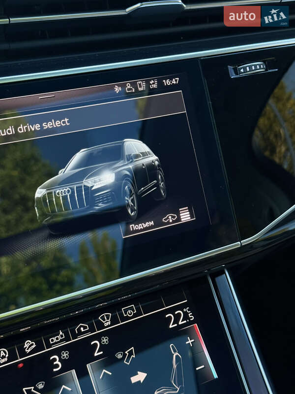 Позашляховик / Кросовер Audi Q7 2020 в Одесі