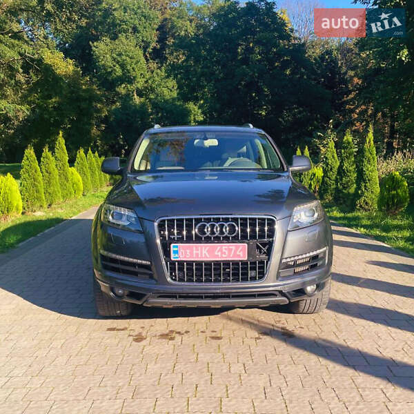 Внедорожник / Кроссовер Audi Q7 2013 в 