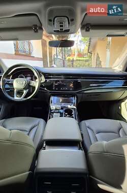 Внедорожник / Кроссовер Audi Q7 2020 в 