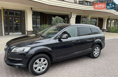 Внедорожник / Кроссовер Audi Q7 2007 в 