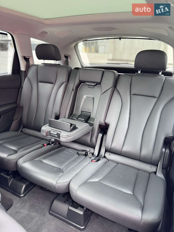 Внедорожник / Кроссовер Audi Q7 2019 в Киеве