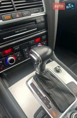 Позашляховик / Кросовер Audi Q7 2012 в 