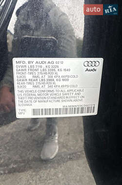 Позашляховик / Кросовер Audi Q7 2012 в 