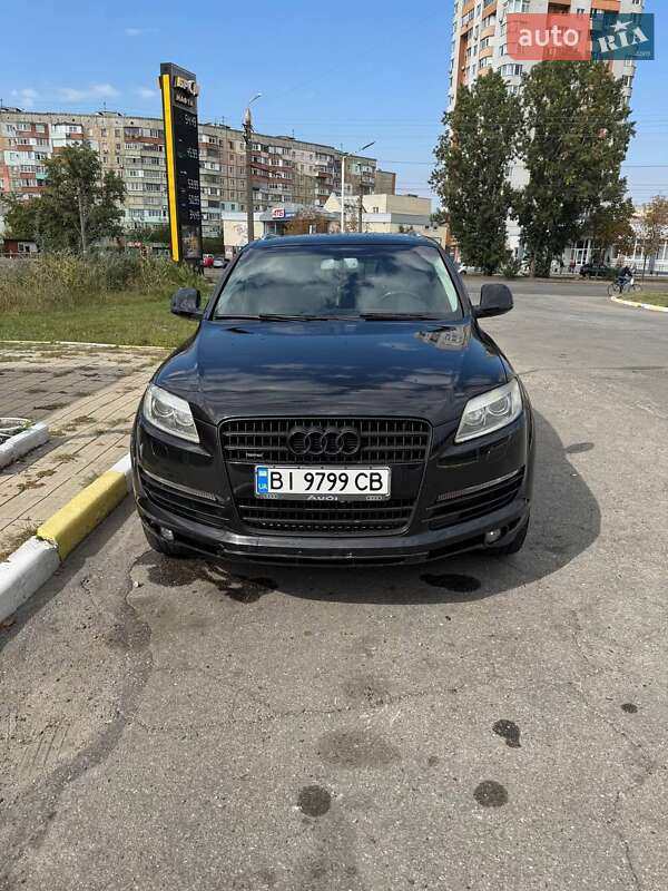 Внедорожник / Кроссовер Audi Q7 2007 в Полтаве