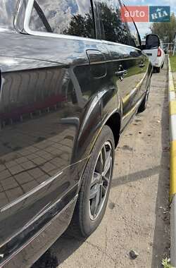Позашляховик / Кросовер Audi Q7 2007 в 