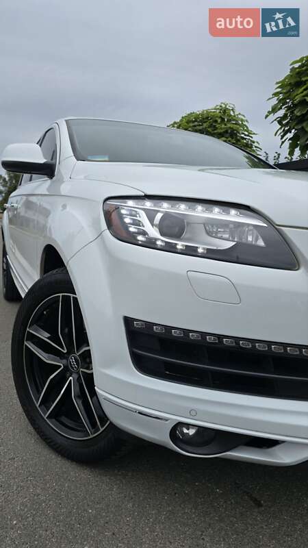 Внедорожник / Кроссовер Audi Q7 2013 в Киеве