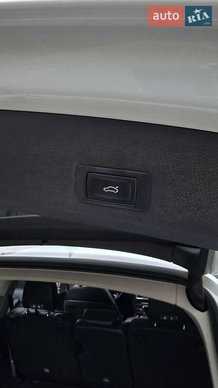 Внедорожник / Кроссовер Audi Q7 2013 в Киеве