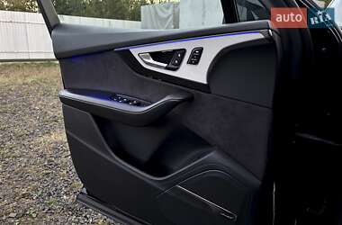 Внедорожник / Кроссовер Audi Q7 2019 в 