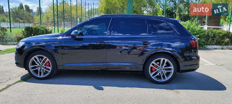 Внедорожник / Кроссовер Audi Q7 2016 в Кропивницком