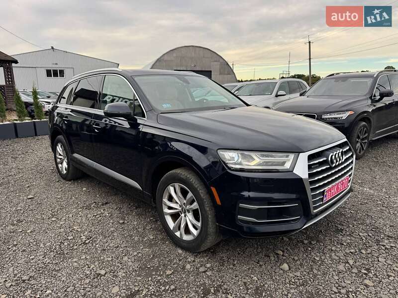 Позашляховик / Кросовер Audi Q7 2017 в Луцьку