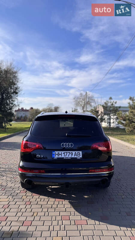 Позашляховик / Кросовер Audi Q7 2011 в Ізмаїлі