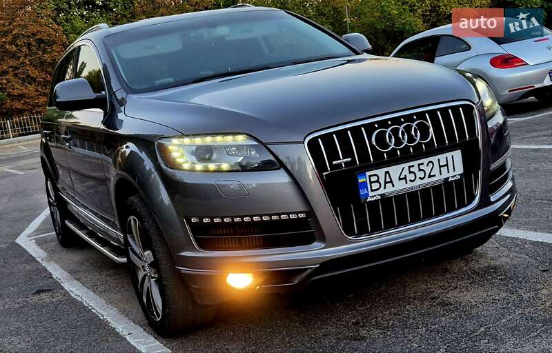 Внедорожник / Кроссовер Audi Q7 2010 в Одессе