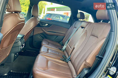 Внедорожник / Кроссовер Audi Q7 2018 в 