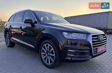 Позашляховик / Кросовер Audi Q7 2017 в 
