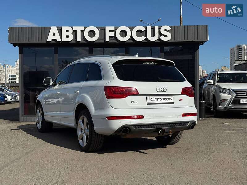 Внедорожник / Кроссовер Audi Q7 2013 в Киеве