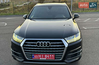 Позашляховик / Кросовер Audi Q7 2016 в 