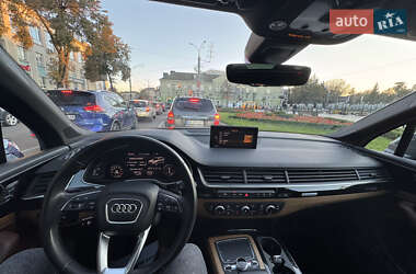 Позашляховик / Кросовер Audi Q7 2016 в 