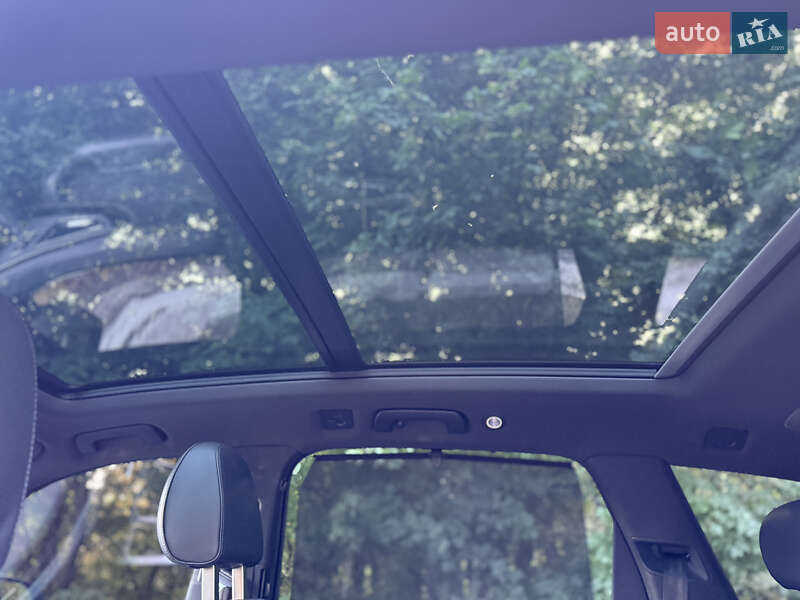 Позашляховик / Кросовер Audi Q7 2016 в Чернівцях