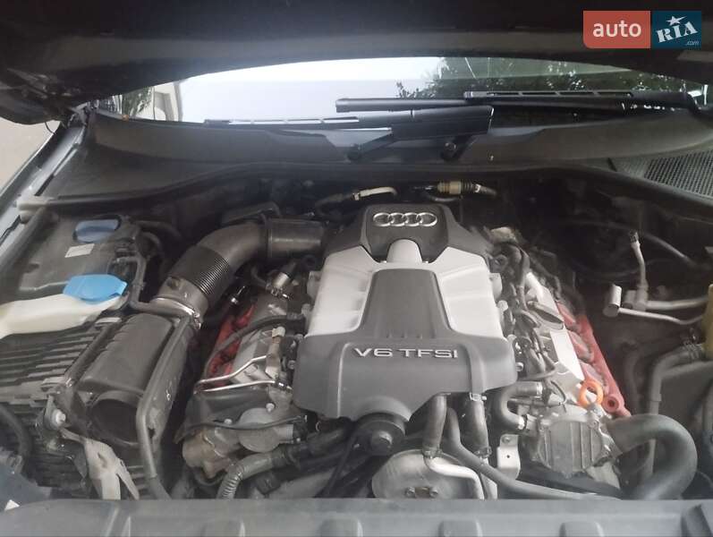 Внедорожник / Кроссовер Audi Q7 2013 в Сумах