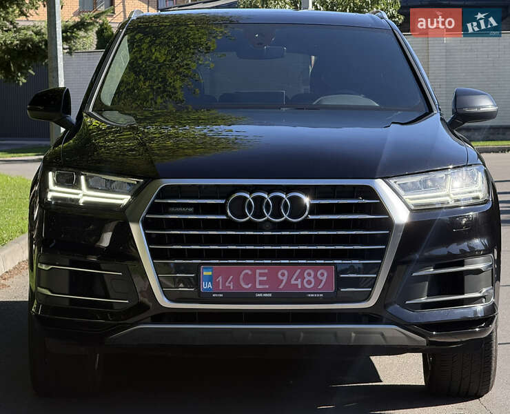 Внедорожник / Кроссовер Audi Q7 2017 в Киеве