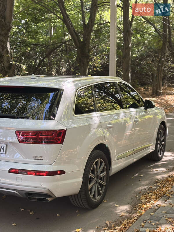 Внедорожник / Кроссовер Audi Q7 2018 в Днепре фото 8 Внедорожник / Кроссовер Audi Q7 2018 в Днепре