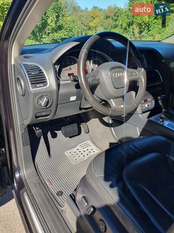 Позашляховик / Кросовер Audi Q7 2010 в Вінниці