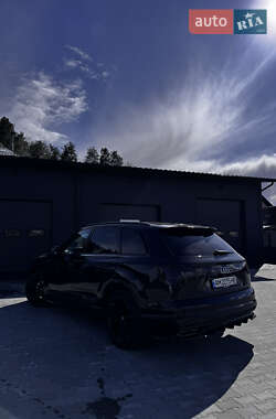 Позашляховик / Кросовер Audi Q7 2018 в 