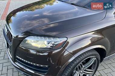 Внедорожник / Кроссовер Audi Q7 2011 в 