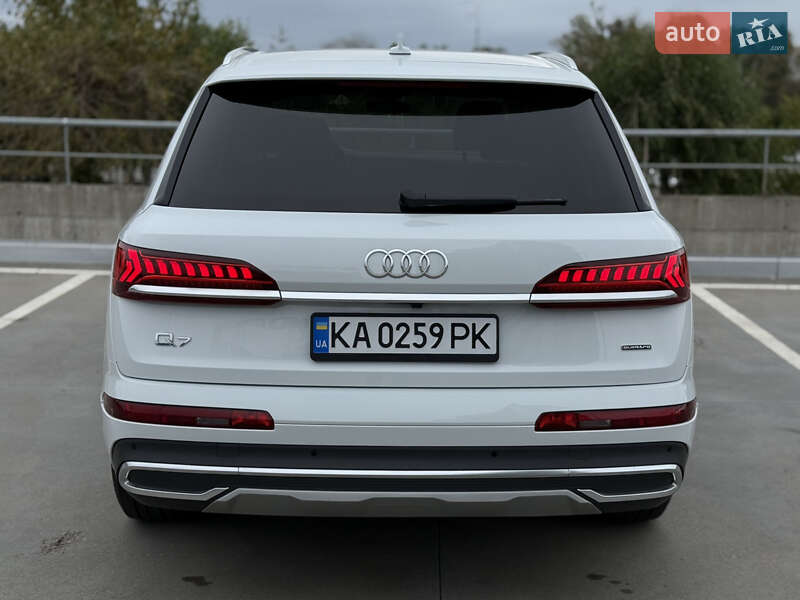 Позашляховик / Кросовер Audi Q7 2023 в Києві