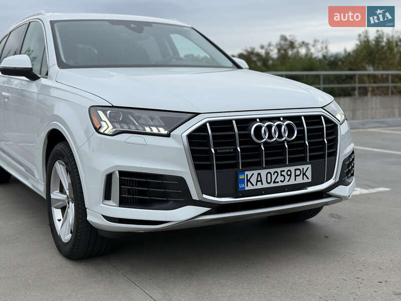 Позашляховик / Кросовер Audi Q7 2023 в Києві