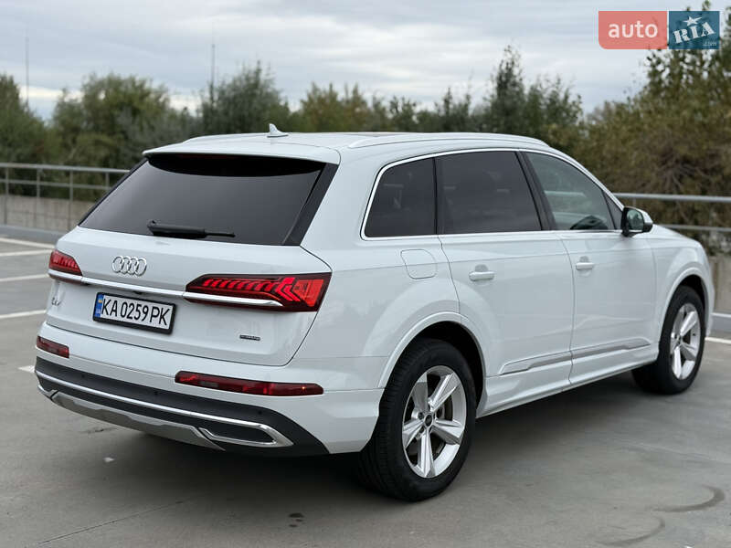 Позашляховик / Кросовер Audi Q7 2023 в Києві