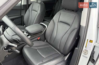 Позашляховик / Кросовер Audi Q7 2023 в 