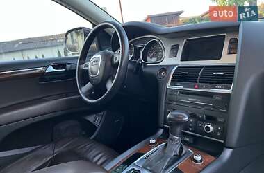 Внедорожник / Кроссовер Audi Q7 2011 в 