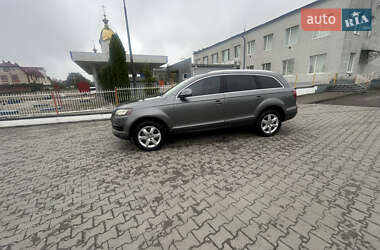 Позашляховик / Кросовер Audi Q7 2012 в 