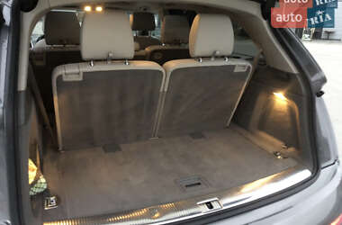 Позашляховик / Кросовер Audi Q7 2012 в 
