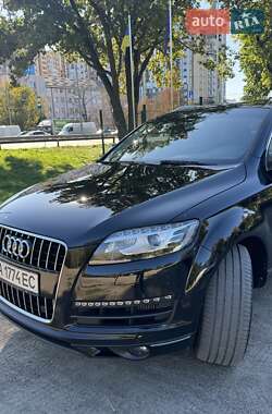 Позашляховик / Кросовер Audi Q7 2014 в 