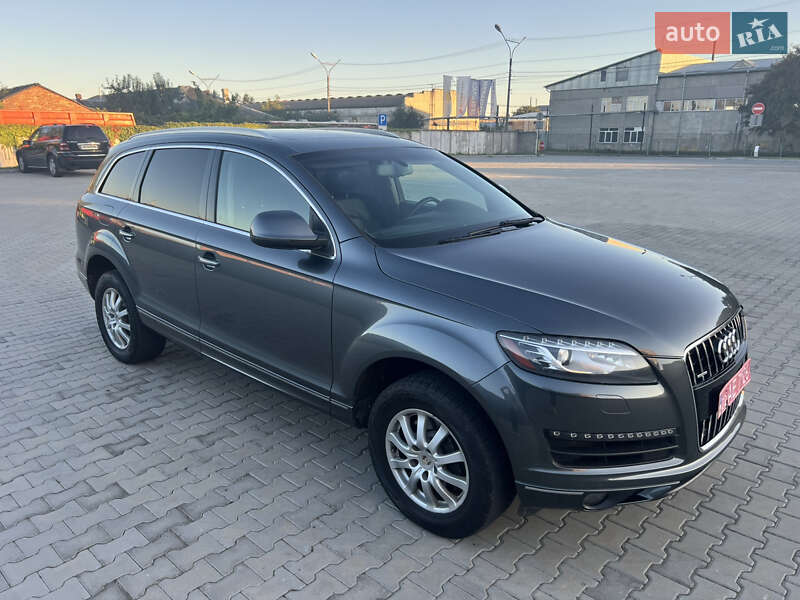 Внедорожник / Кроссовер Audi Q7 2014 в Нововолынске