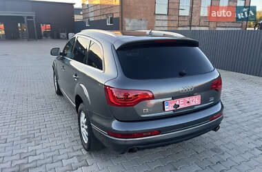 Позашляховик / Кросовер Audi Q7 2014 в 