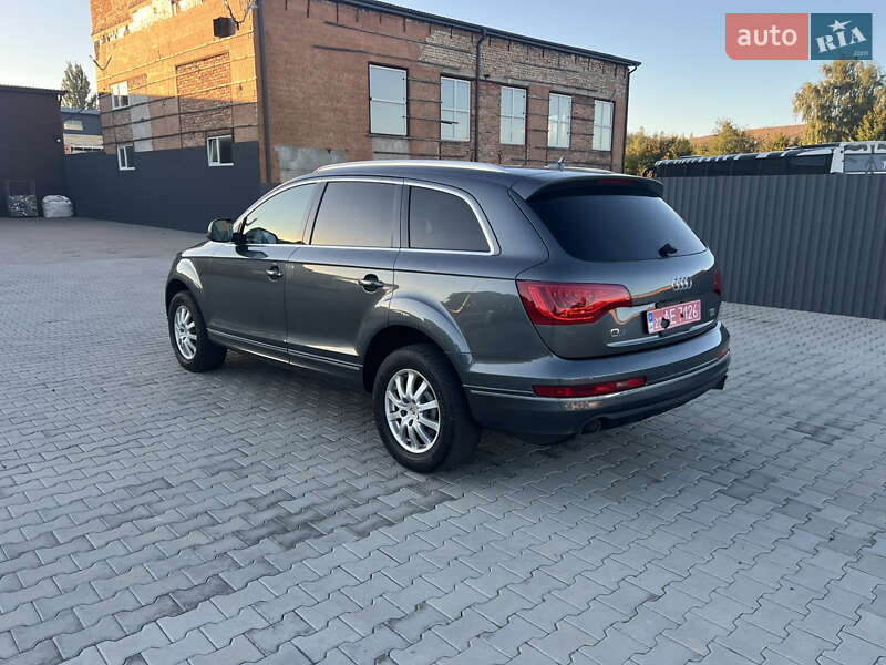 Внедорожник / Кроссовер Audi Q7 2014 в Нововолынске
