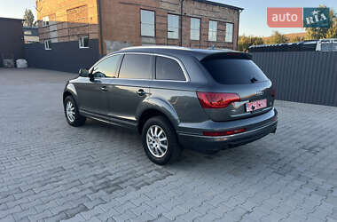 Позашляховик / Кросовер Audi Q7 2014 в 
