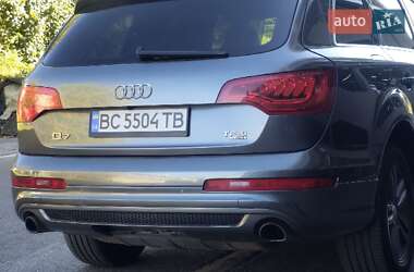 Внедорожник / Кроссовер Audi Q7 2015 в 