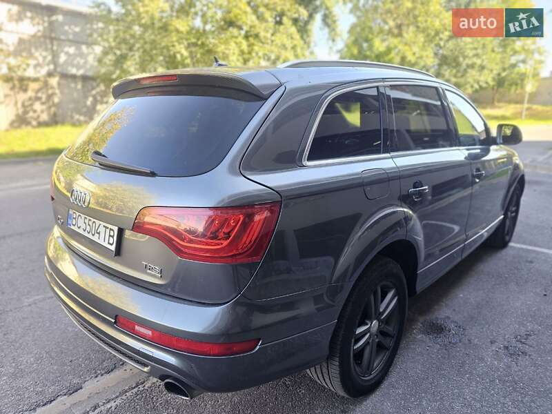 Позашляховик / Кросовер Audi Q7 2015 в Львові