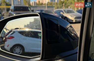 Внедорожник / Кроссовер Audi Q7 2017 в 